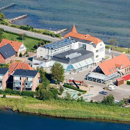 Apartamento 4 Person On A In Hejls