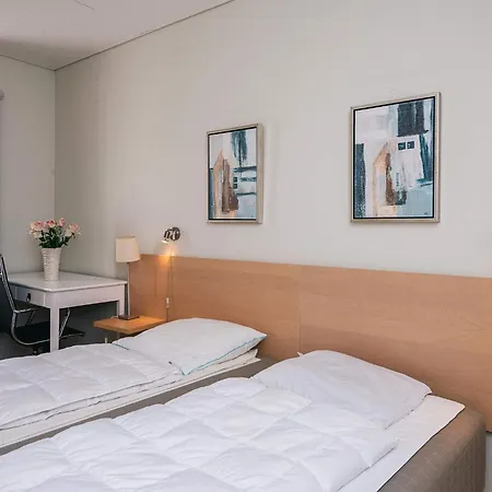 4 Person On A In Apartamento *